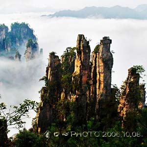 休閑自駕L線：張家界、袁家界、天子山、寶峰湖、猛洞河漂流、芙蓉鎮(zhèn)三晚四日游