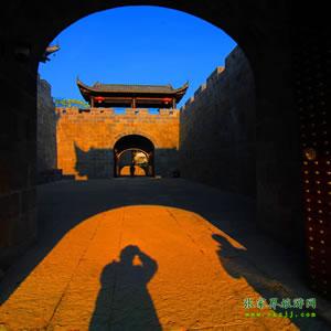 單獨(dú)成團(tuán)M線：張家界袁家界、乾州城四天三晚獨(dú)立成團(tuán)游