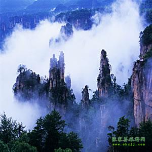 武漢往返：張家界、鳳凰古城、韶山六日游，每周一、周四發(fā)團